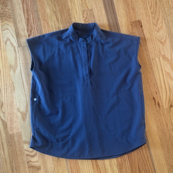 Figs Rafaela Charcoal Scrub Top | Size Small - Picture 2 of 2